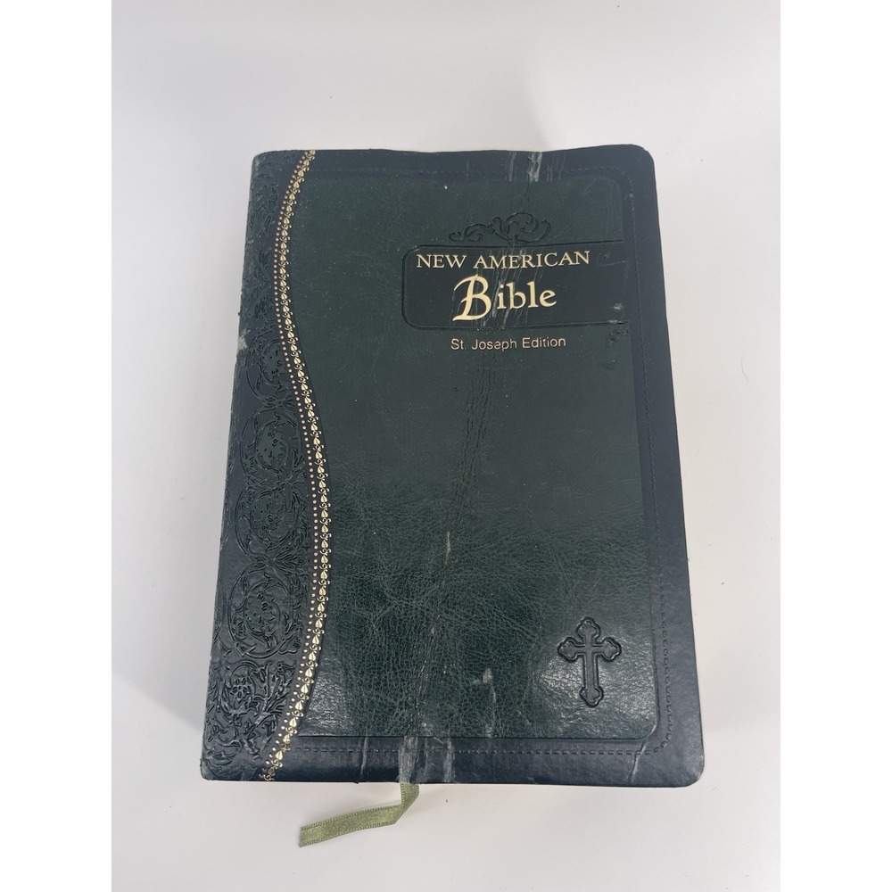 The New American Bible St Joseph Edition Catholic Publishing 1992 Green Leather